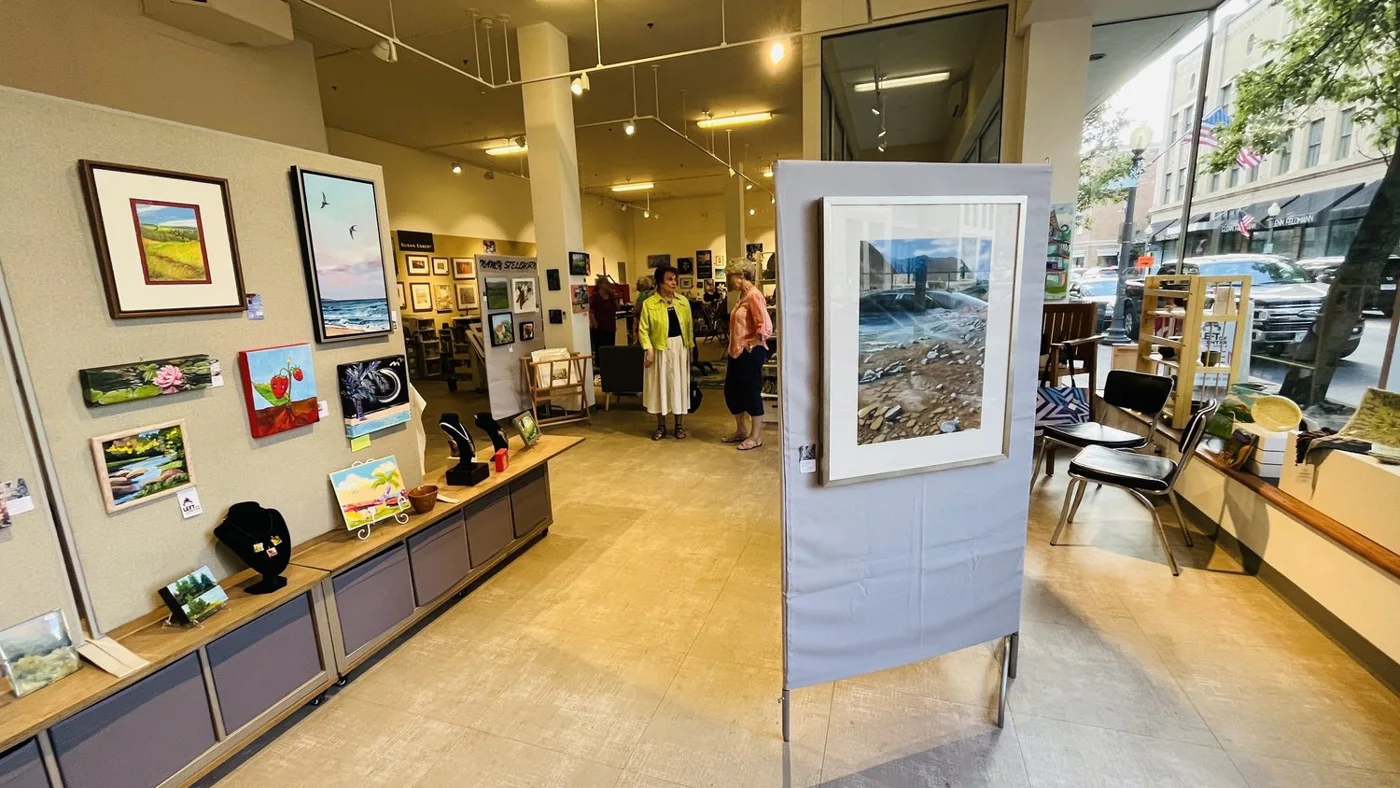 Left of Center Art Space, business photo 2